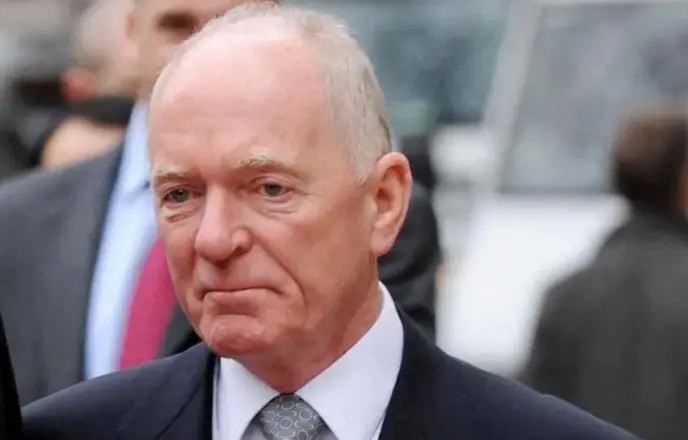 چگونه محمد الفاید، مالک هرودز، شبکه کار چاقکنها را برای سوء استفاده جنسی خود ایجاد کرد چگونه محمد الفاید، مالک هرودز، شبکه کار چاقکنها را برای سوء استفاده جنسی خود ایجاد کرد