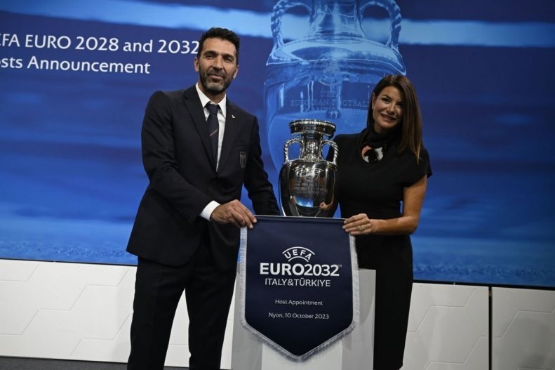 بوفون رسما ازدواج کرد