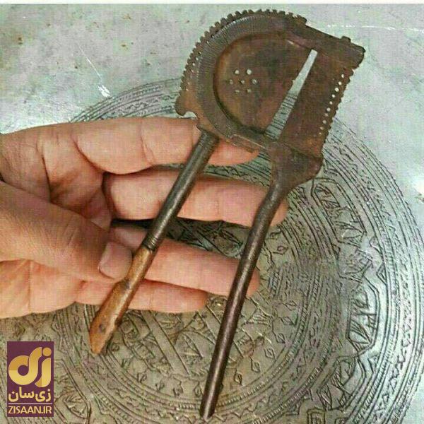 عکس | وسیلهاى براى ختنه پسران در زمان قاجار! عکس | وسیلهاى براى ختنه پسران در زمان قاجار!