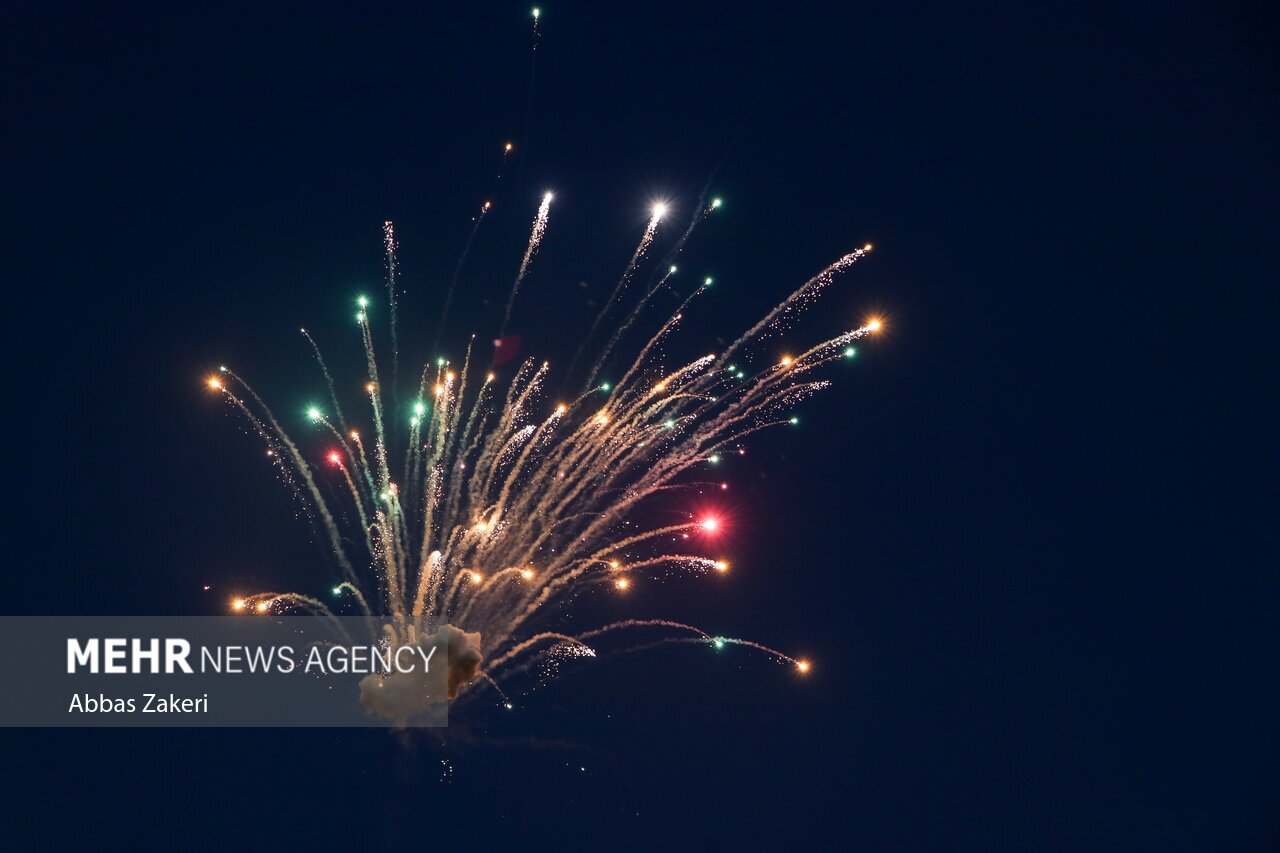 تصاویری جالب از برگزاری برنامه «محفل» در جزیره ابوموسی؛ چرا محفل به بوموسی رفت؟