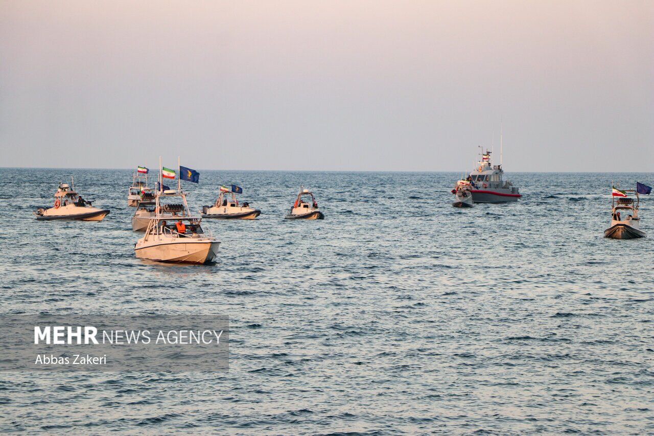 تصاویری جالب از برگزاری برنامه «محفل» در جزیره ابوموسی؛ چرا محفل به بوموسی رفت؟