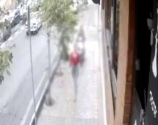 دختر علوم تحقیقات و دختر خیابان جردن در صدر اخبار؛ ماجرای درگیری دختر با موتورسوار چه بود؟ دختر علوم تحقیقات و دختر خیابان جردن در صدر اخبار؛ ماجرای درگیری دختر با موتورسوار چه بود؟