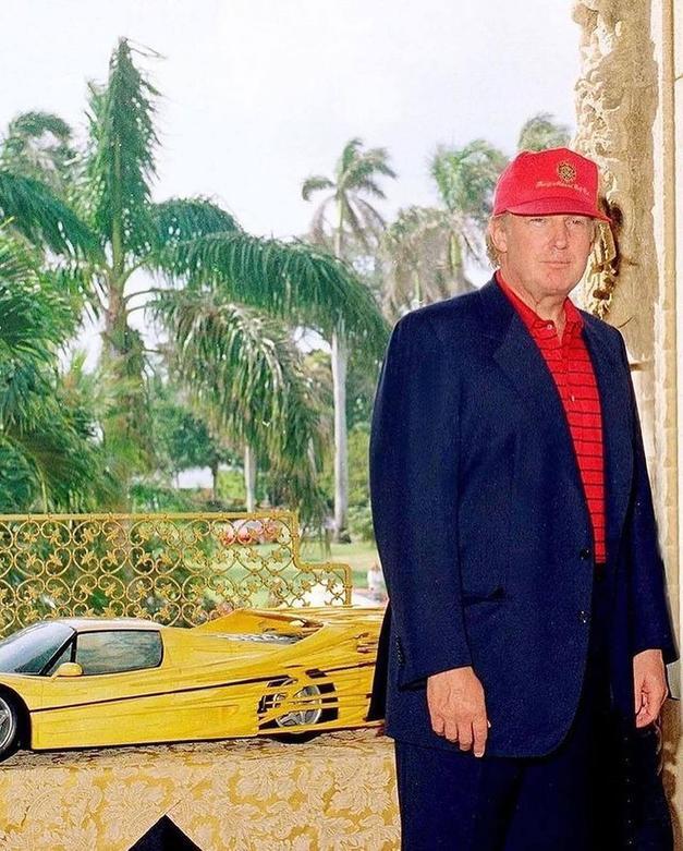 (تصاویر) ترامپ؛ از بغل کردن دلار‌ها تا یادگاری با مایکل جکسون!