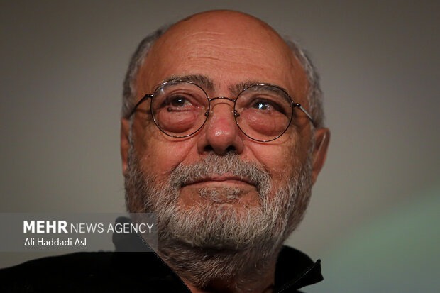 اکبر زنجانپور در بیمارستان بستری شد