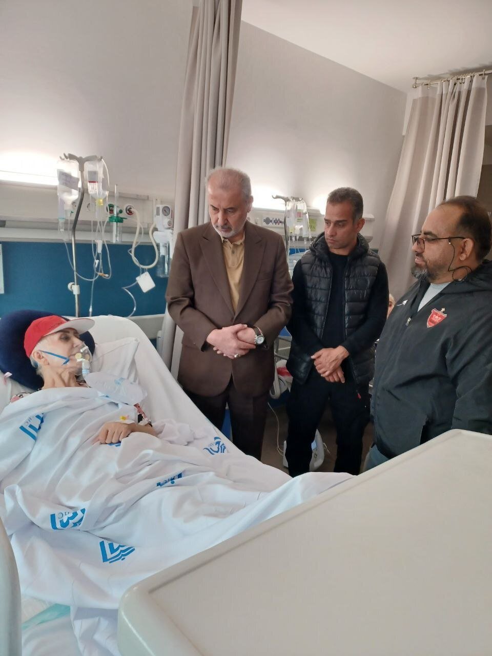 عکس | اقدام زیبای پرسپولیسی‌ها درباره این زن هوادار؛ زینب لیموچی کیست؟