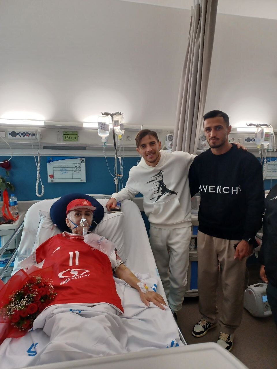 عکس | اقدام زیبای پرسپولیسی‌ها درباره این زن هوادار؛ زینب لیموچی کیست؟