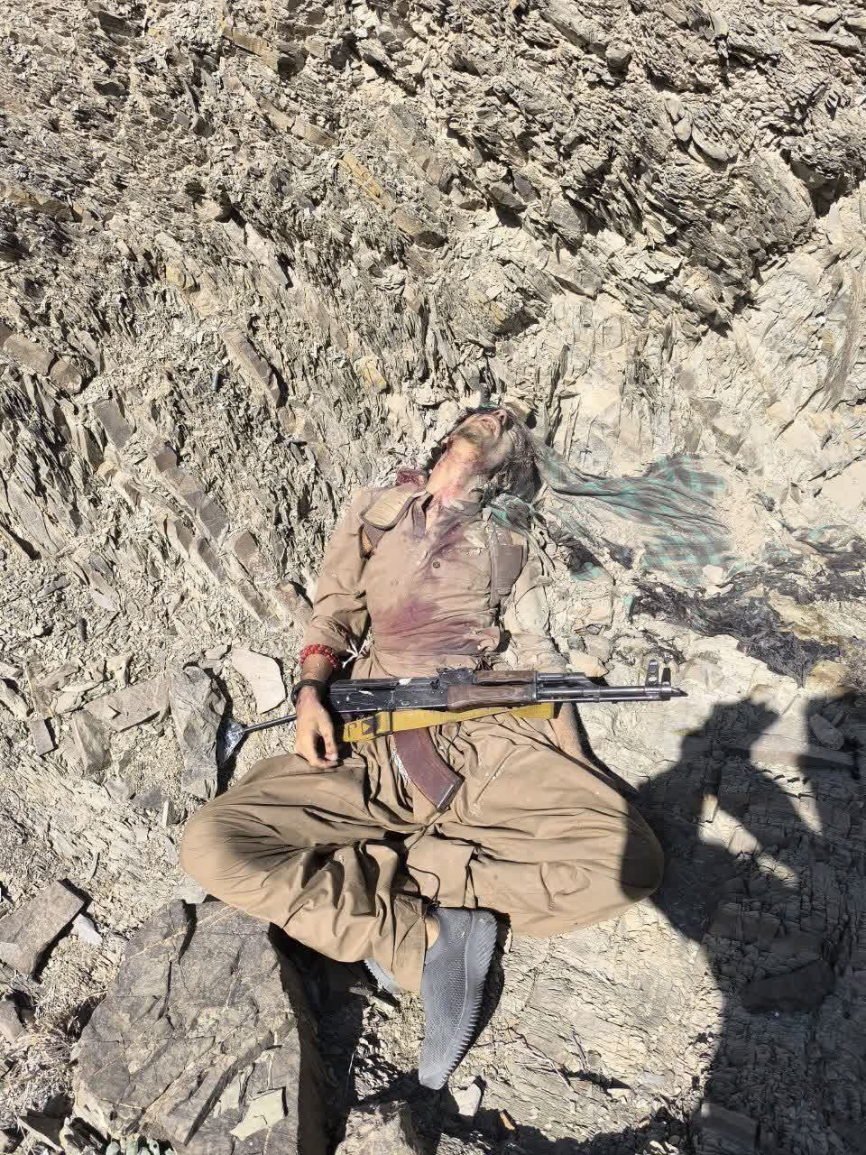 (عکس +18) تصاویری از اجساد تروریست‌های جیش الظلم که در عملیات سپاه کشته شدند