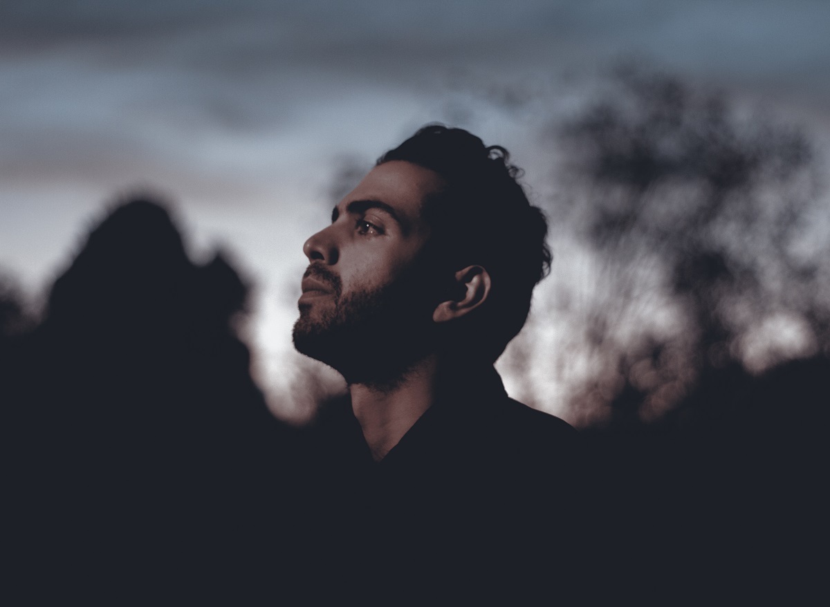 آلبوم خون خورشید بهرام و سورنا؛ از چپ‌گرایی تا دیس به هیچکس