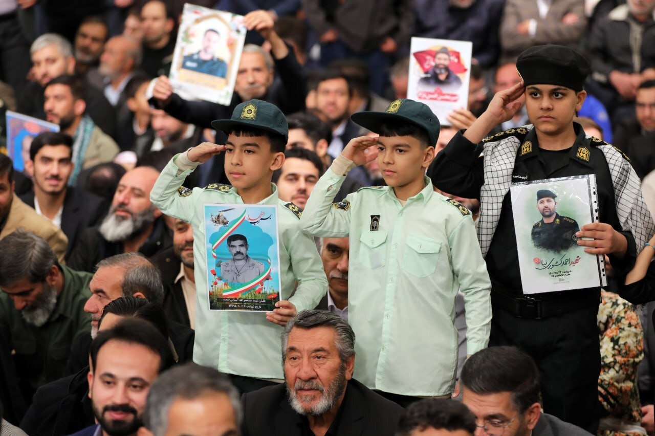 عکس | تصاویر مهمانان ویژه بیت رهبری یک روز بعد از حمله اسرائیل به ایران