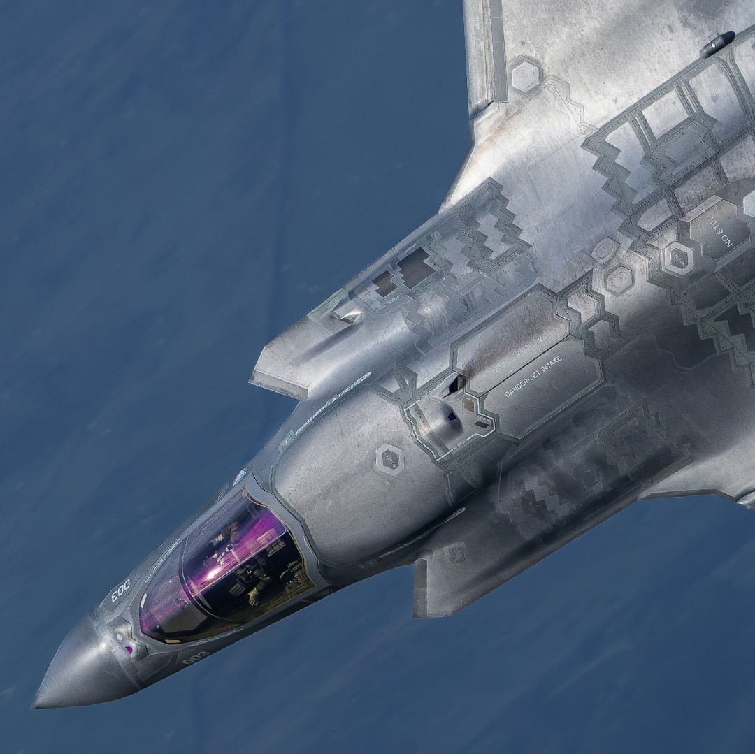 متفاوت‌ترین تصاویر از بدنه جنگنده اف-۳۵ آمریکا