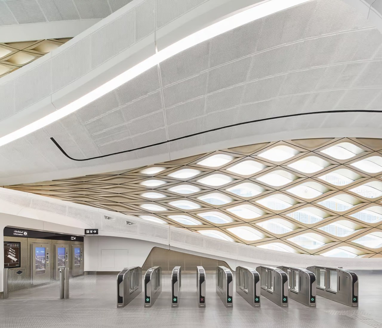 (عکس) عکس متروی جدید ریاض، مردم تهران را شوکه کرد؛ تصاویر متروی ریاض را ببینید