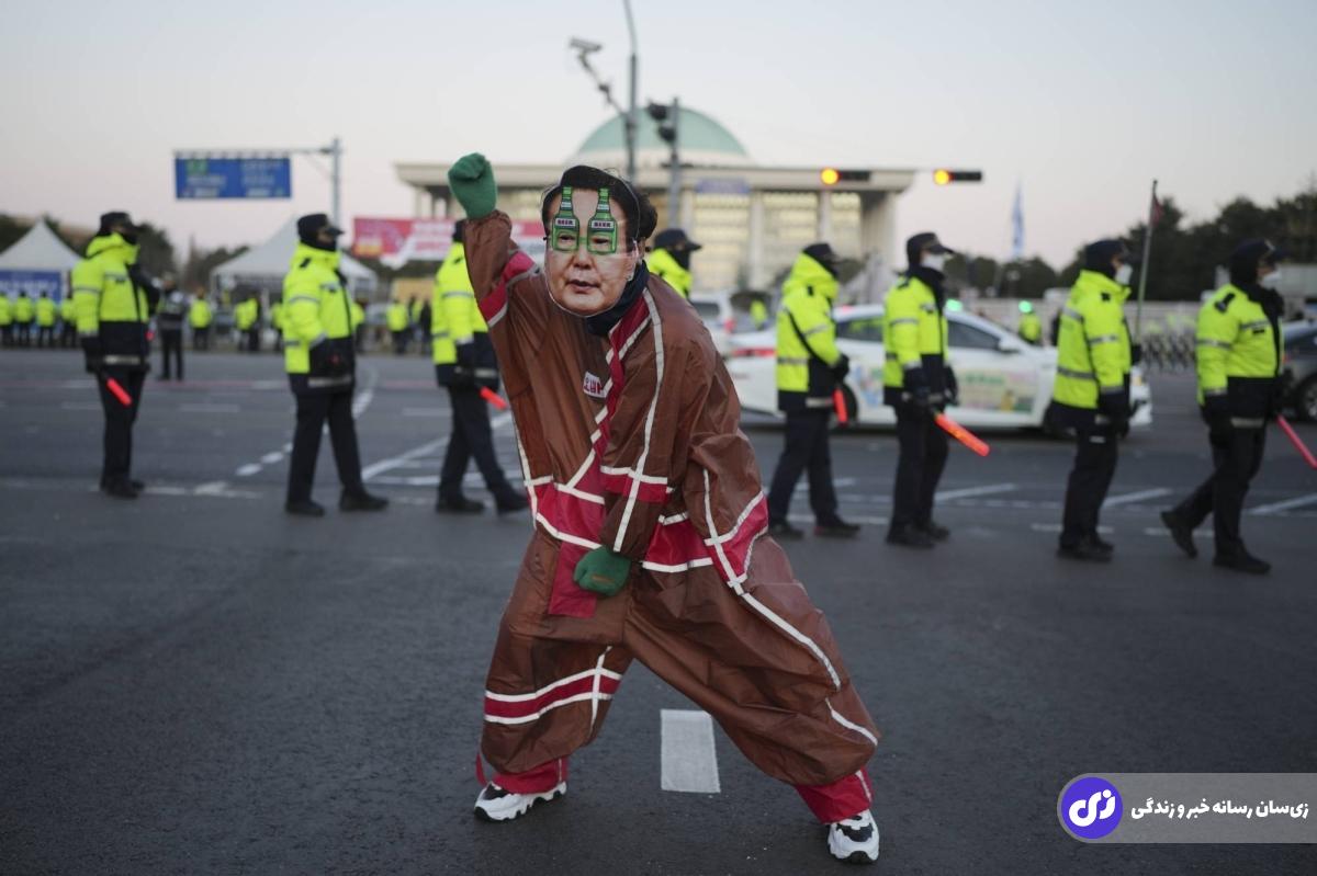 گزارشی از یک شب عجیب در کرهجنوبی؛ خود زنی آقای «یون»! گزارشی از یک شب عجیب در کرهجنوبی؛ خود زنی آقای «یون»!