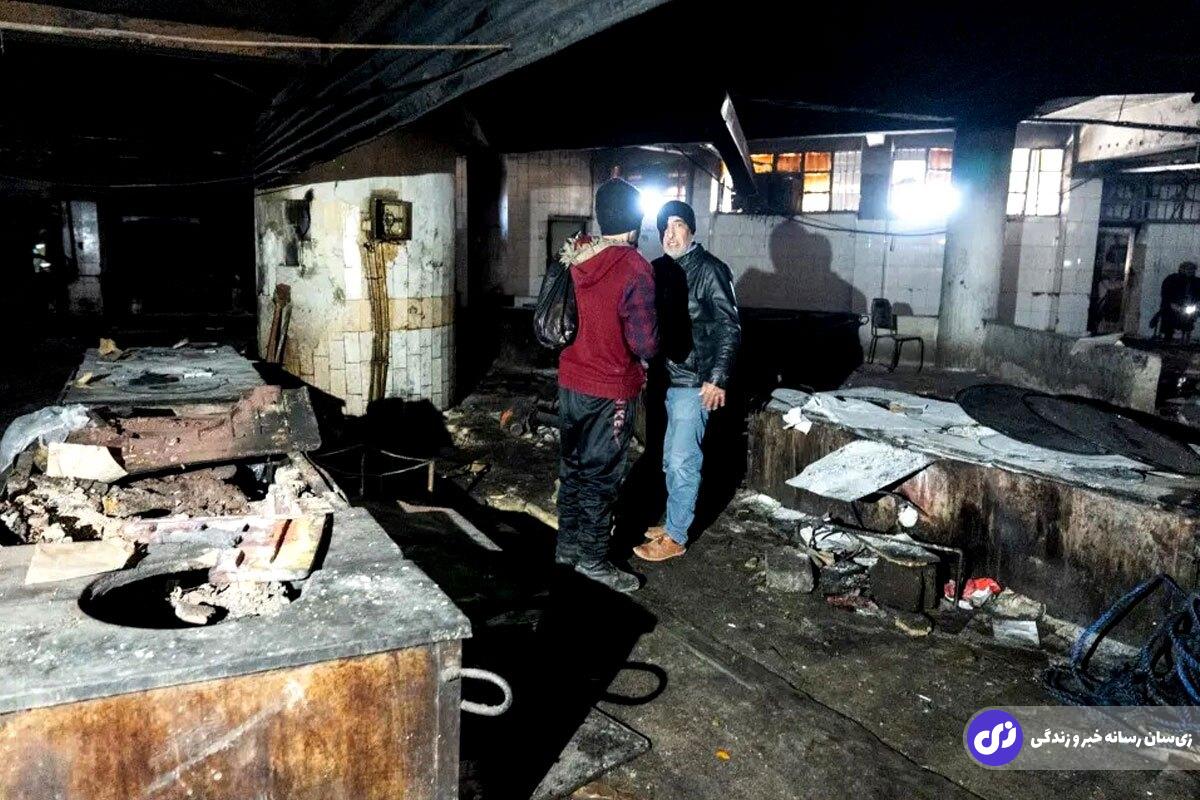 دو مرد در یکی از کوره‌های آدم سوزی زندان صیدنایا