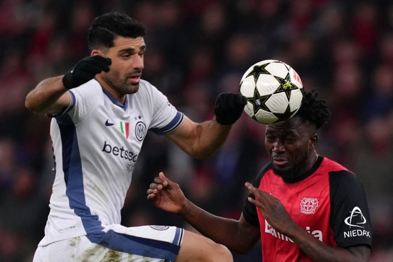 چکش‌ها در توییتر برای طارمی بالا رفت