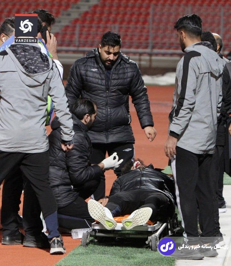 (ویدئو) فرشید اسماعیلی هم تیمی خود را راهی بیمارستان کرد؛ عیسی مرادی بیهوش با صورتی پر از خون!