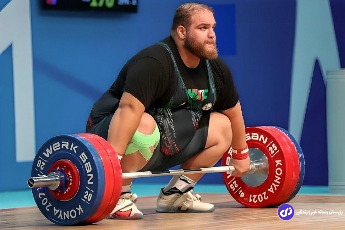 تاج‌گذاری پادشاه درفوق سنگین؛ رضازاده جدید متولد شد!