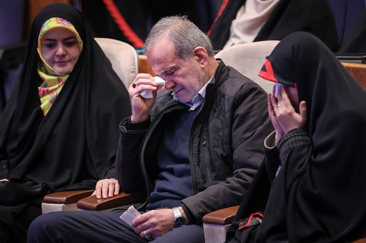 (تصاویر) همسر قالیباف از رئیس‌جمهور عذرخواهی کرد