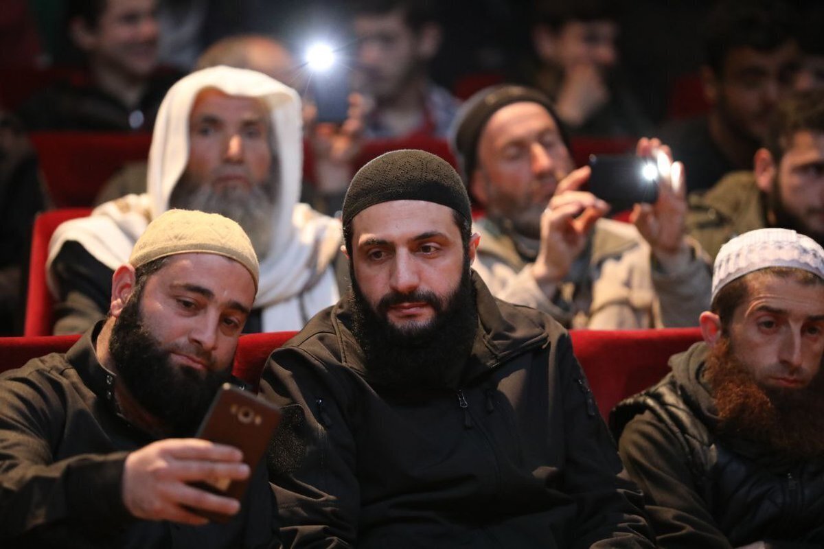 چرخش جنجالی «جولانی» درباره حجاب!