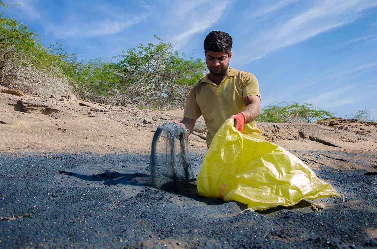 هجوم تروریستهای گردشگر به جزیره ایرانی! هجوم تروریستهای گردشگر به جزیره ایرانی!