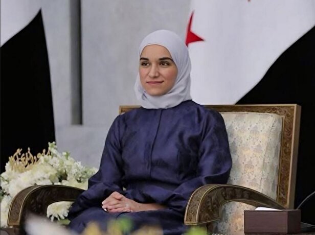 همسر جولانی در مرکز توجه؛ از «لطیفه دروبی» چه می‌دانیم؟