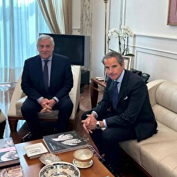 حضور یک چهره خبرساز در محل مذاکره