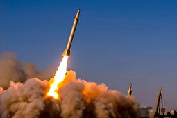 (تصاویر) آزمایش موشکی در خرم‌آباد، مهاباد، اصفهان، تهران و مشهد