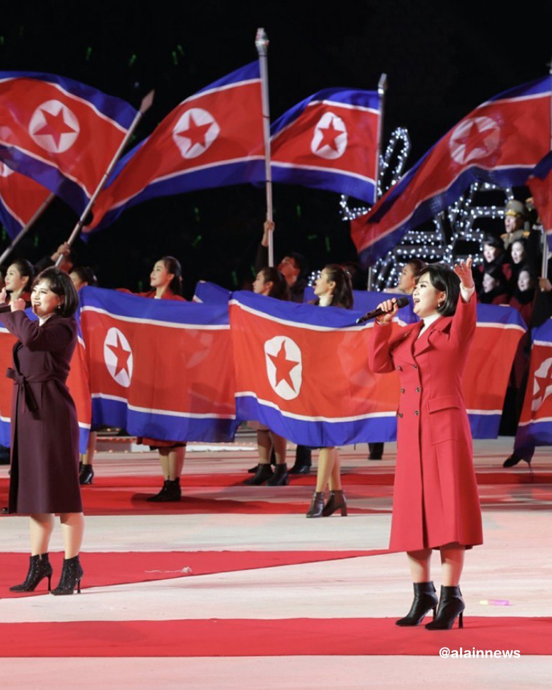 رهبر کره شمالی و دخترش در جشن سال نو ۲۰۲۶ (عکس)