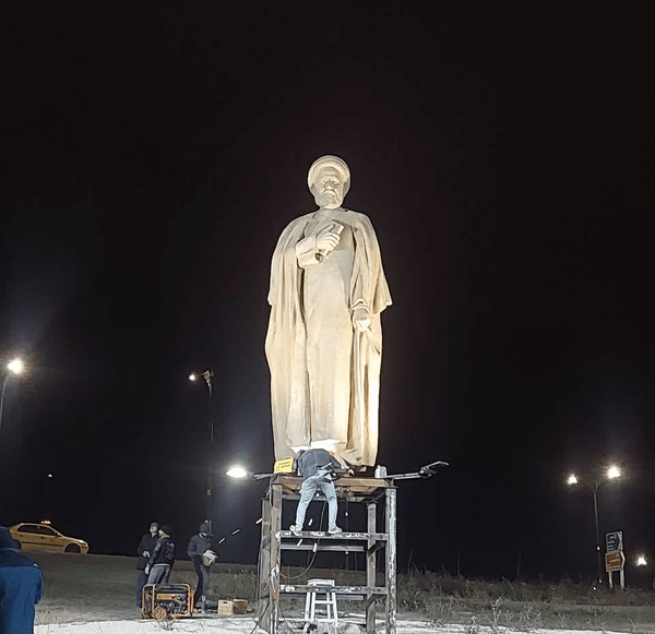 ماجرای افتادن مجسمه شهید رئیسی در اردبیل چه بود؟ ماجرای افتادن مجسمه شهید رئیسی در اردبیل چه بود؟