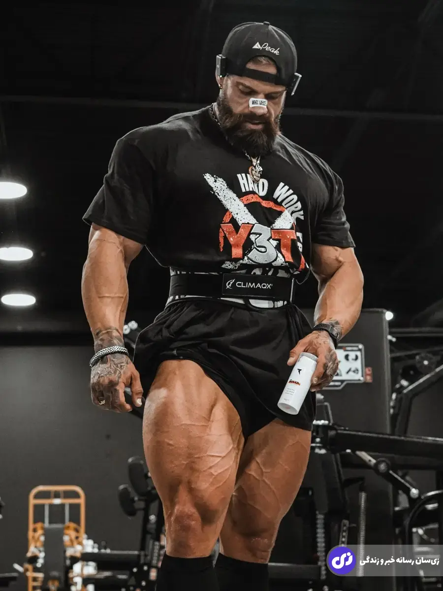 مایک سامرفلد؛ بدنساز آلمانی معروف به «مایک خفن» و رقیب وحید بادپی که پنج بار در مسترالمپیا شرکت کرد و سال ۲۰۲۵ نایب قهرمان شد مایک سامرفلد