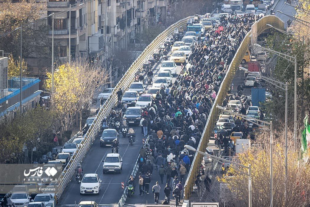 تصاویری از اعتراض بازاریان امروز ظهر در مرکز تهران