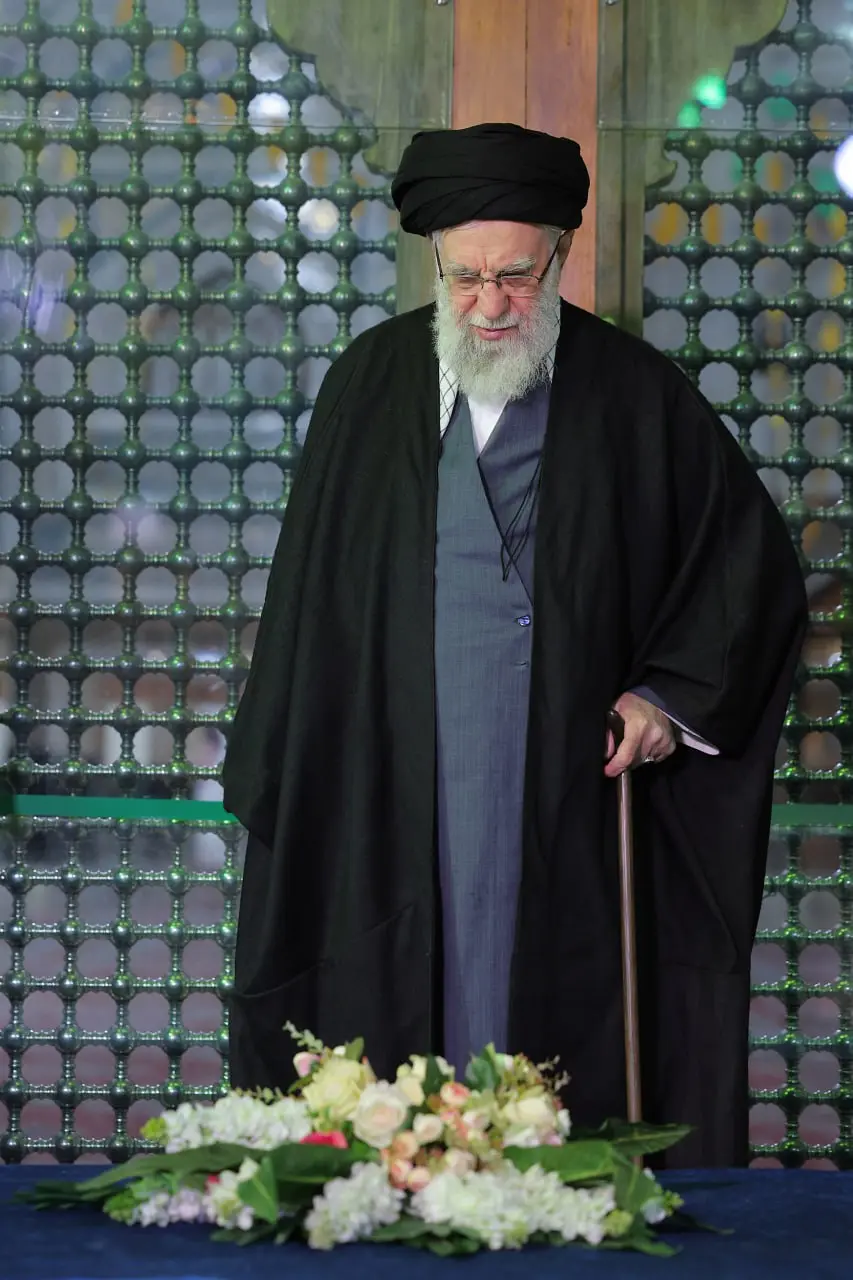 رهبر انقلاب