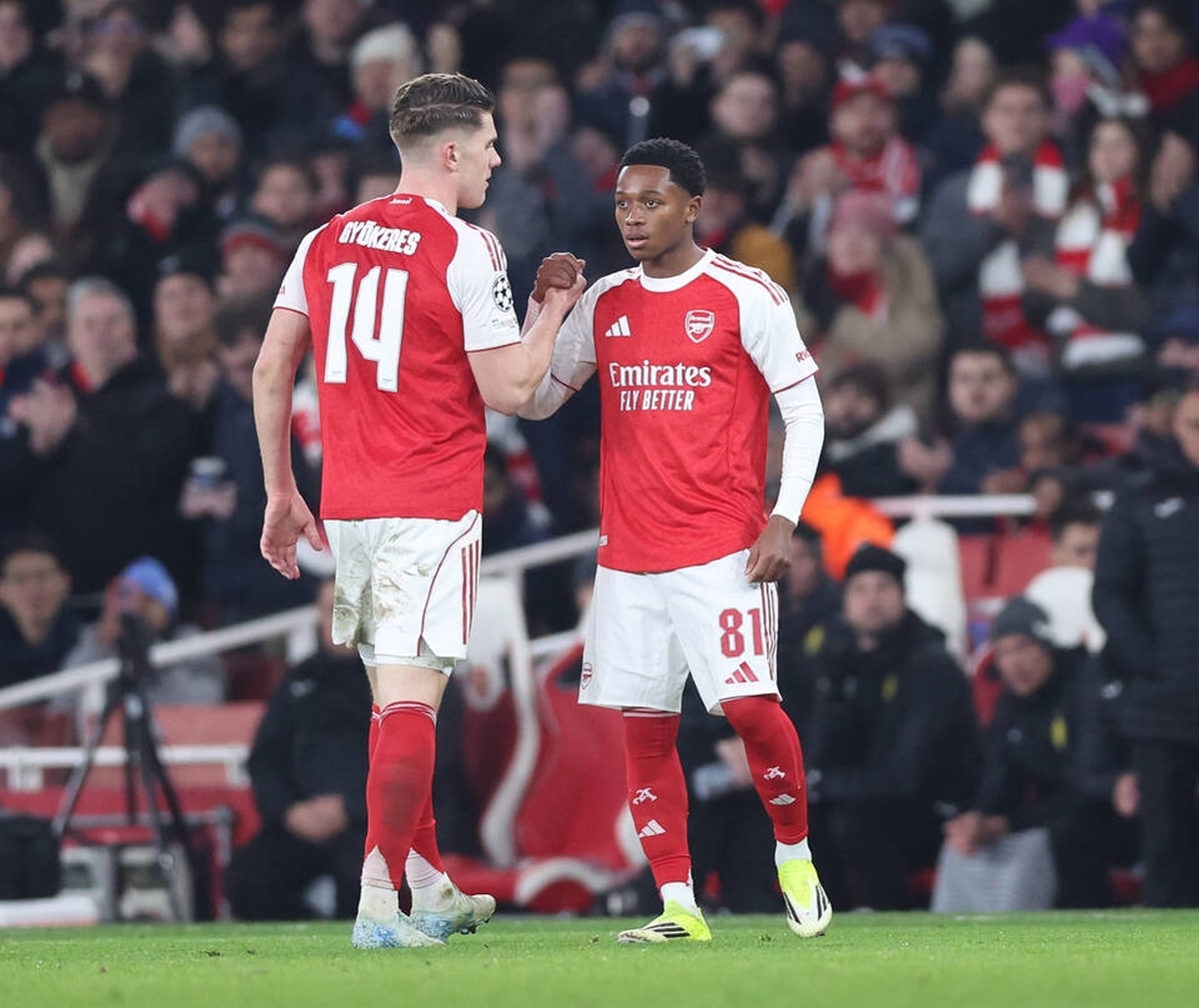 ساعت دقیق بازی دو تیم آرسنال و لیدز یونایتد در لیگ برتر انگلیس