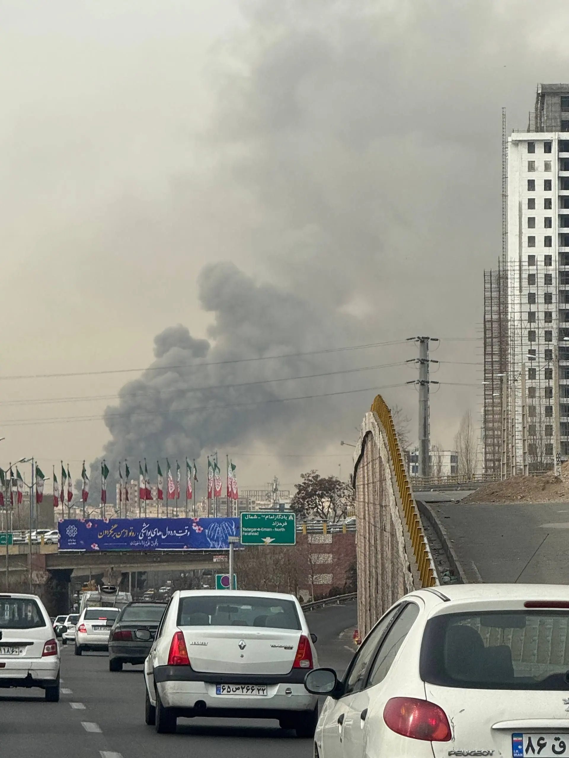 تصاویری از آتشسوزی گسترده در غرب تهران تصاویری از آتشسوزی گسترده در غرب تهران