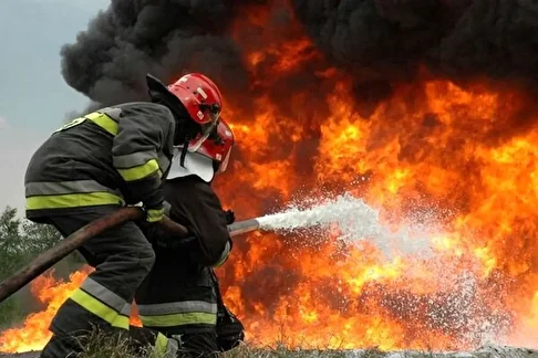 تصاویری از آتش‌سوزی گسترده در غرب تهران