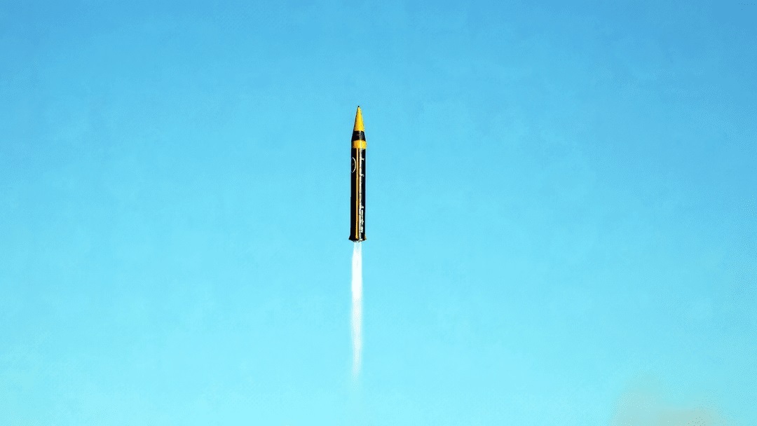 (تصاویر) موشک فوق پیشرفته خرمشهر ۴ یا خیبر وارد شهر‌های موشکی شد/ خیبر چیست و چه ویژگی‌هایی دارد؟