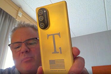 (تصاویر) اولین تصاویر واقعی از گوشی اختصاصی ترامپ