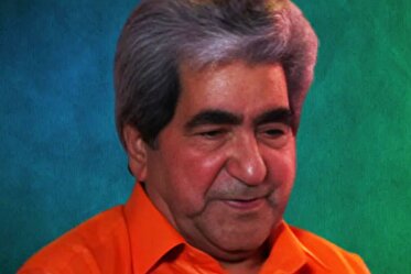 نعمت میرزازاده ملقب به «م. آزرم» در پاریس درگذشت