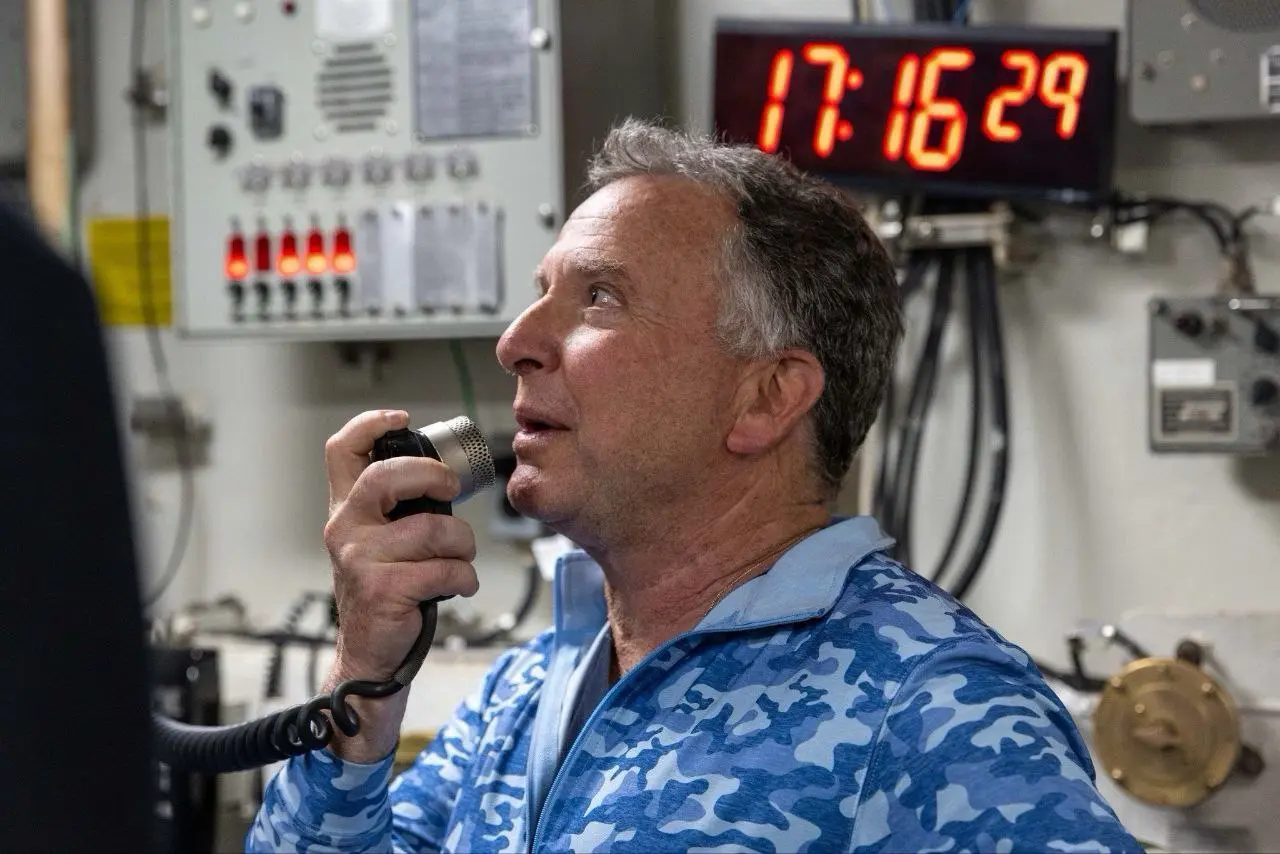 تصاویر ویتکاف و کوشنر بر روی ناو آبراهام لینکلن