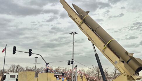 (ویدئو) نمایش انواع موشک در میدان آزادی در مسیر راهپیمایی ۲۲ بهمن