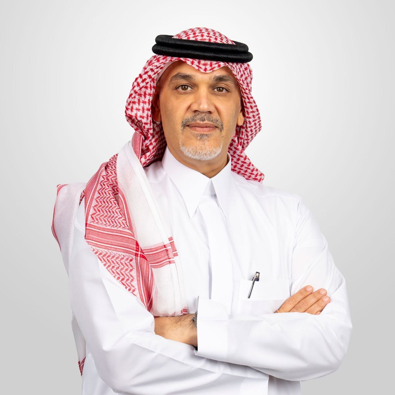 انتصاب اولین وزیر شیعه در عربستان سعودی؛ فهد آل سیف کیست و چطور وزیر شد؟