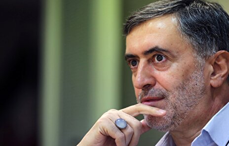 ادعای عبدالله گنجی؛ قرار بود فرودگاه کیش تصرف شود، ۴۲ پرواز به کیش آمد/ طرح سقوط مشهد کشیده شده بود