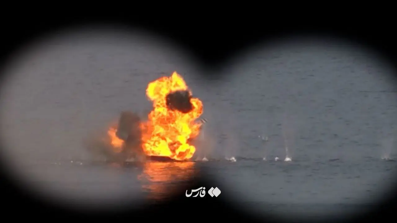 تصاویر | مرحله نخست رزمایش نیروی دریایی سپاه؛ سپاه در خلیج فارس نبرد با آمریکا را تمرین کرد تصاویر | مرحله نخست رزمایش نیروی دریایی سپاه؛ سپاه در خلیج فارس نبرد با آمریکا را تمرین کرد