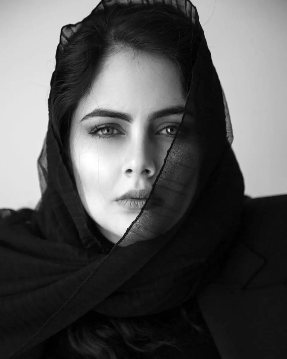 فرزانه فرنام