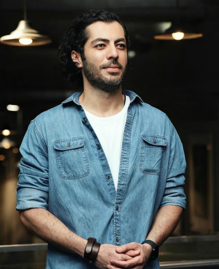 بیوگرافی «نوید پورفرج» بازیگر سینما و تلویزیون بیوگرافی «نوید پورفرج» بازیگر سینما و تلویزیون