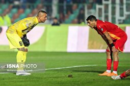 شکست عجیب پرسپولیس مقابل فولاد ۱۰ نفره/ ۳ گل در ۷ دقیقه!