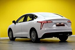 ویدئو | رونمایی از خودرو های برقی بابک زنجانی در شهر کرج