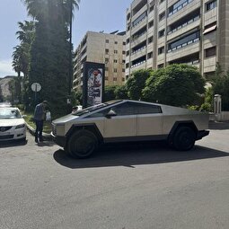 عکس | حضور عجیب سایبرتراک در خیابان‌های سوریه