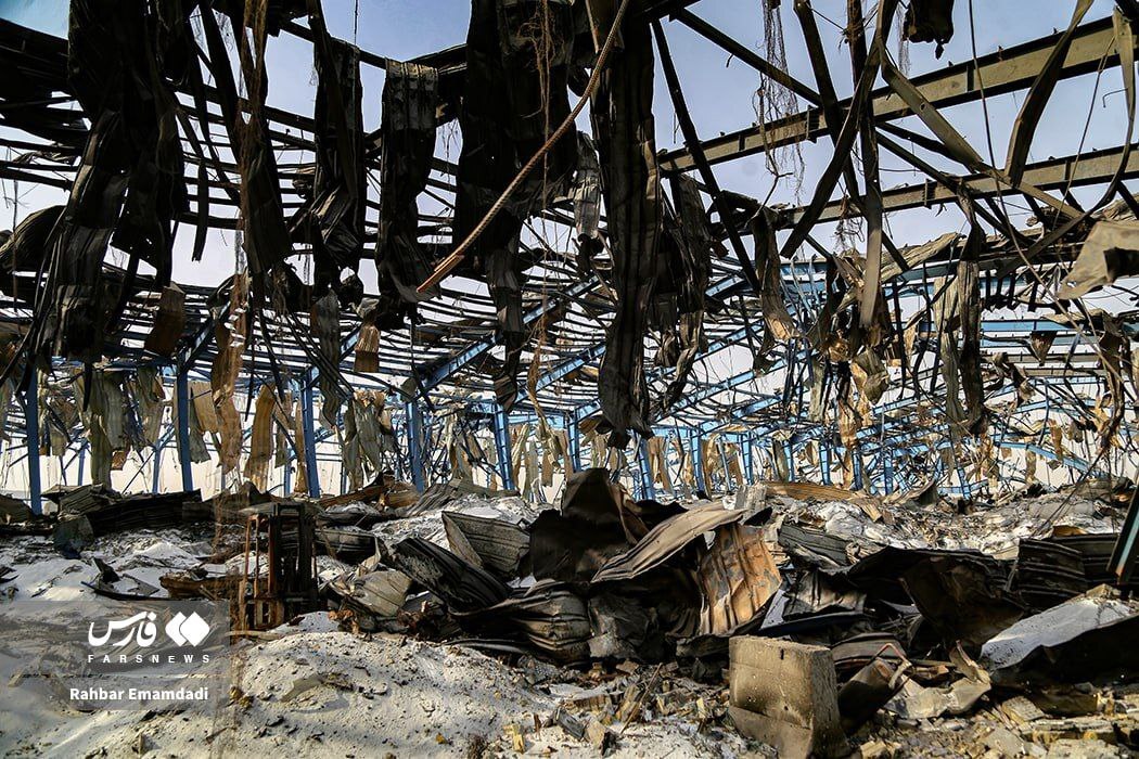 بندر شهید رجایی یک ماه بعد از آتش‌سوزی