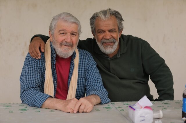 همه چیز درباره سریال بوقچی؛ هنرمایی حسن پورشیرازی در «تد لاسو»؛ بوقچی یا تد لاسوی مناطق محروم؟