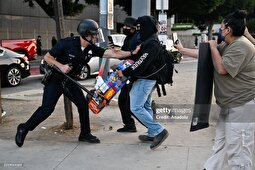 تصاویری عجیب از غارت فروشگاه‌های لوکس آدیداس، زارا و اپل در لس‌آنجلس